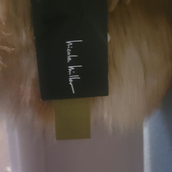 Faux Fur coat - Picture 11 of 17